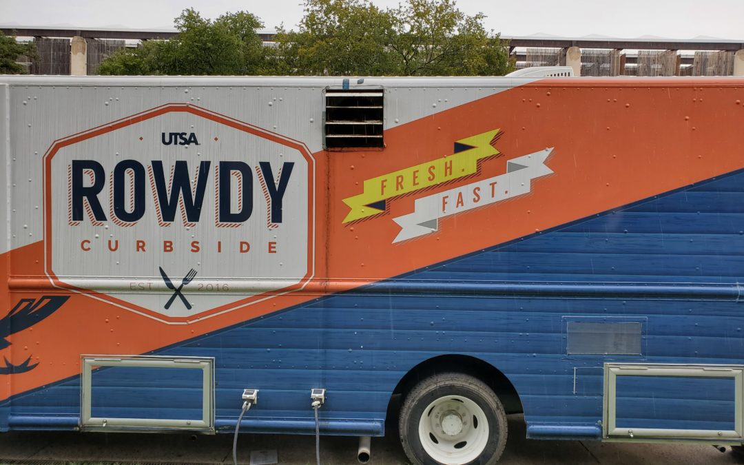 UTSA Rowdy Bus